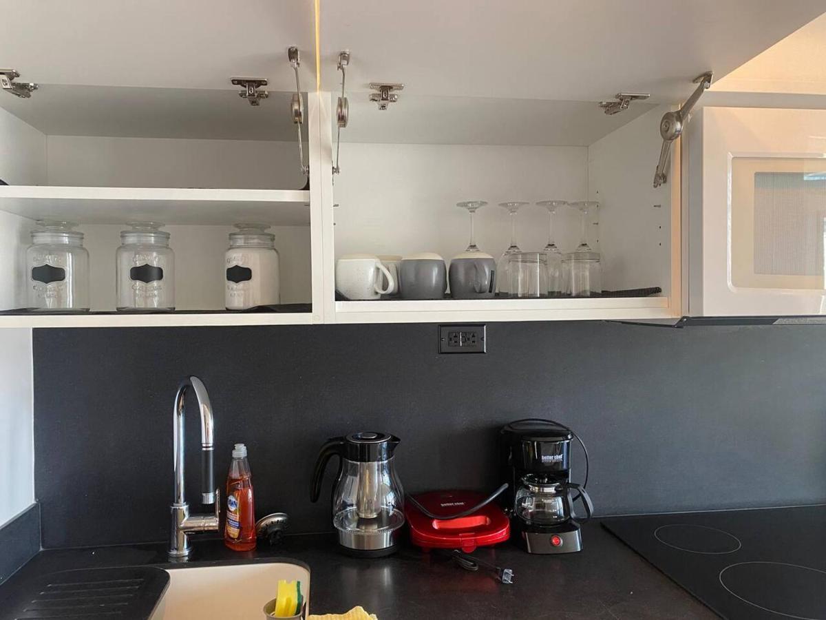 Family Oriented Downtown Toronto 2Bdrm Condo With Parking & Office Space מראה חיצוני תמונה