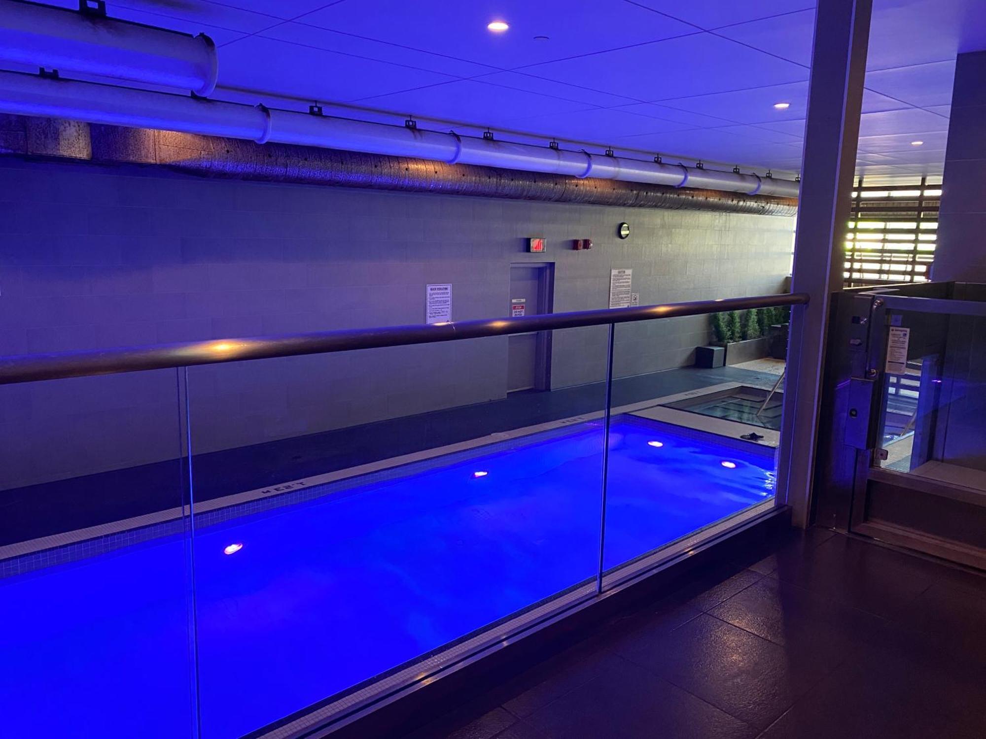 Family Oriented Downtown Toronto 2Bdrm Condo With Parking & Office Space מראה חיצוני תמונה