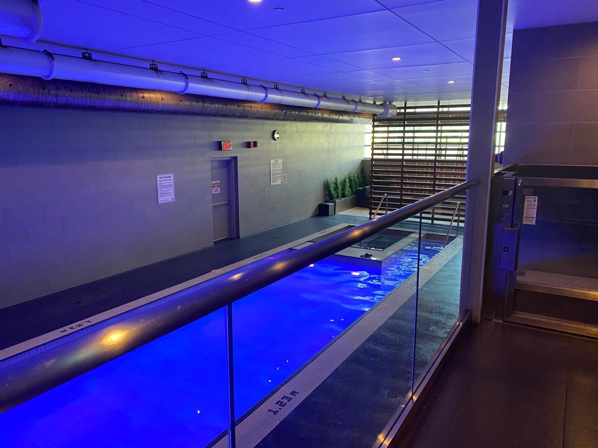 Family Oriented Downtown Toronto 2Bdrm Condo With Parking & Office Space מראה חיצוני תמונה